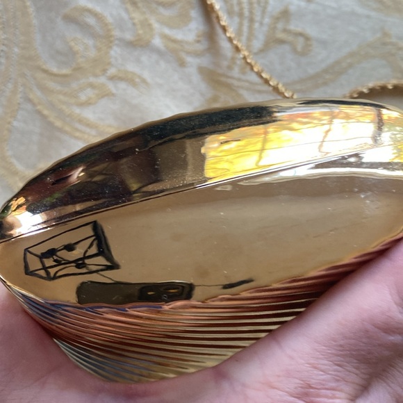 👠Elegant Bonwit Teller hard shell bag - Picture 7 of 13